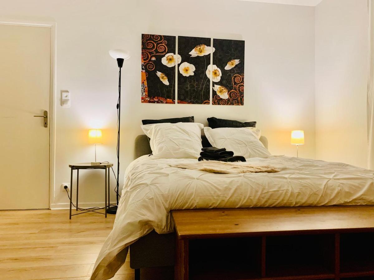 Parc De Buc Bed and Breakfast Buc  Buitenkant foto
